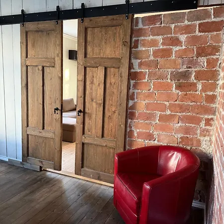 Historic Vibes,modern Comfort,pv Yard,walk To Apartment